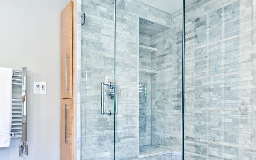 Vantagens de Usar Vidro Temperado em Piracicaba: 4 Benefícios box de vidro para banheiro em Piracicaba